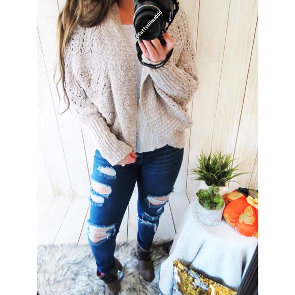 Anthropologie Sweaters - Anthropologie open knit batwing cardigan ☕️